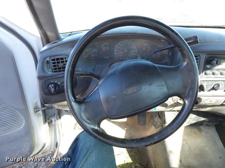 image for item BG9573 1999 Ford F150 pickup truck