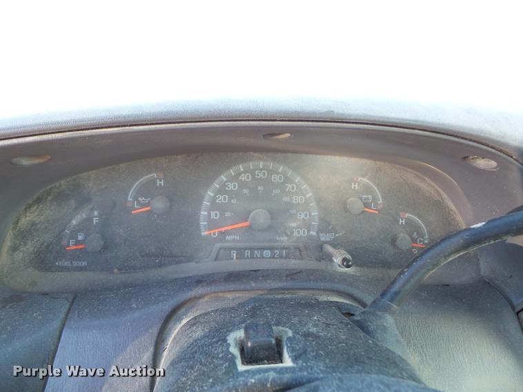 image for item BG9573 1999 Ford F150 pickup truck