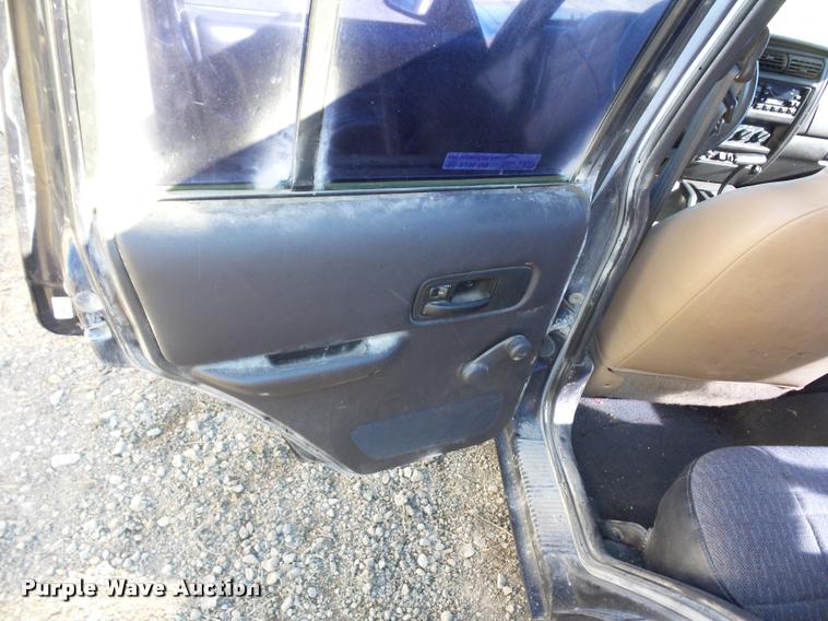 image for item BG9574 1999 Jeep Cherokee SUV