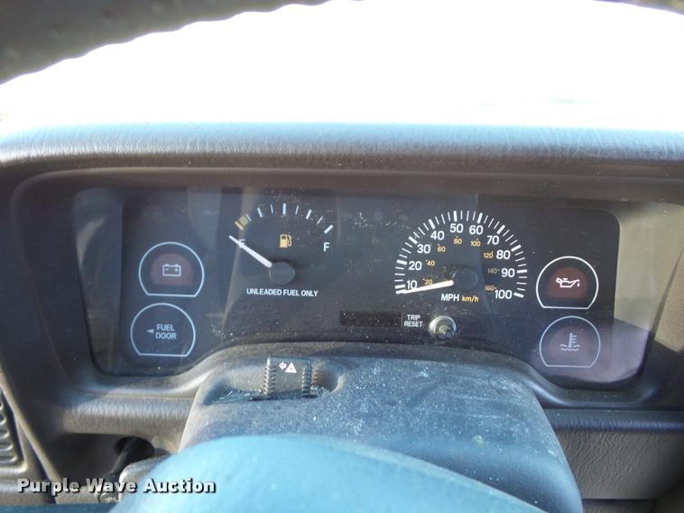 image for item BG9574 1999 Jeep Cherokee SUV