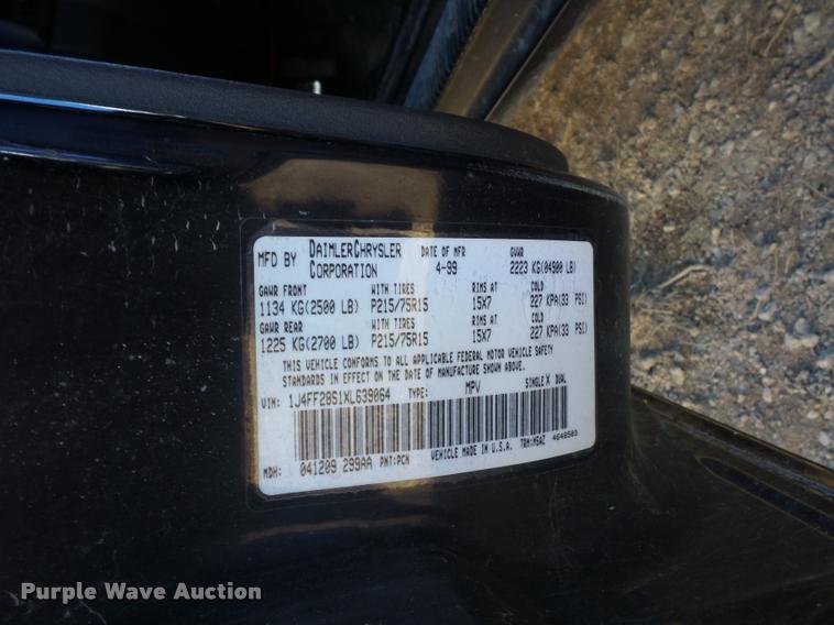 image for item BG9574 1999 Jeep Cherokee SUV