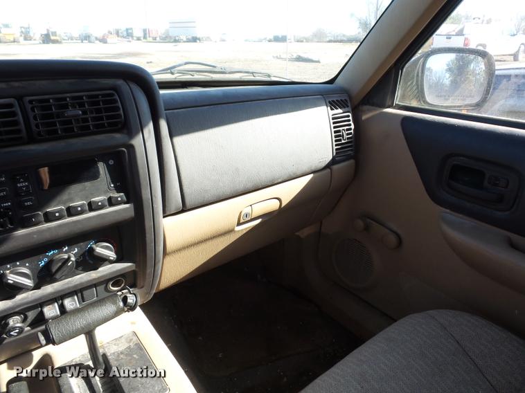 image for item BG9575 1999 Jeep Cherokee SUV