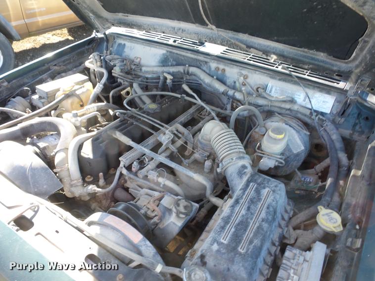 image for item BG9576 1999 Jeep Cherokee SUV