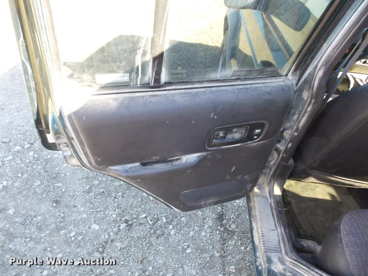 image for item BG9576 1999 Jeep Cherokee SUV