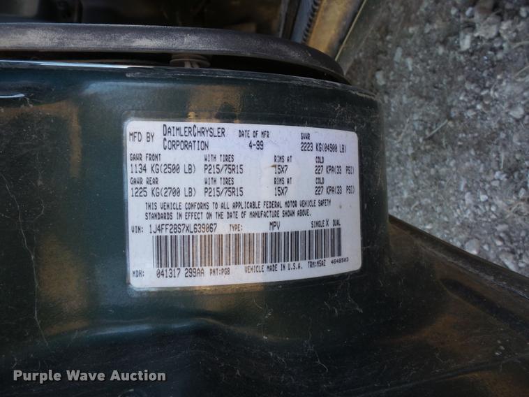 image for item BG9576 1999 Jeep Cherokee SUV