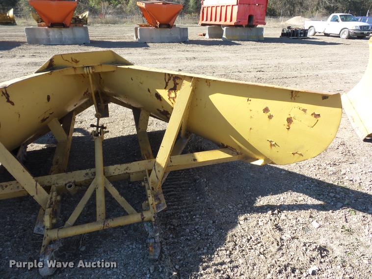 image for item BG9580 Balderson V10 V snow plow