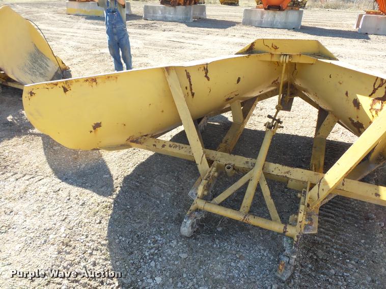 image for item BG9580 Balderson V10 V snow plow