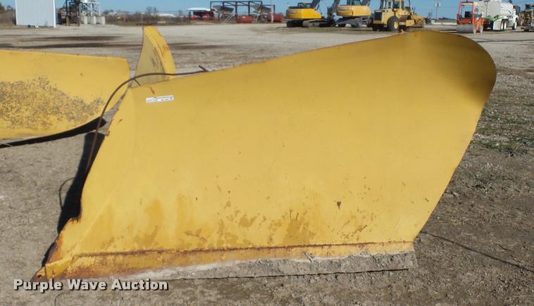 image for item BG9581 Balderson V11 V snow plow