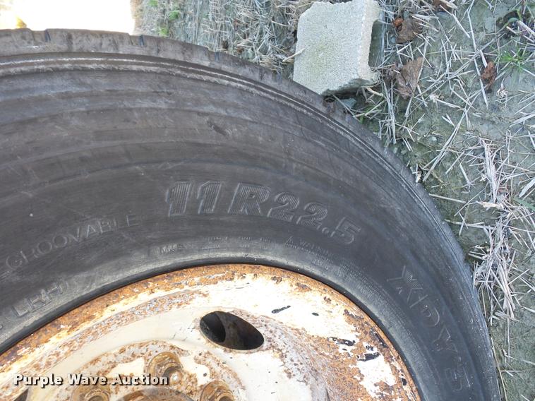 image for item BG9584 1995 Polar tank trailer