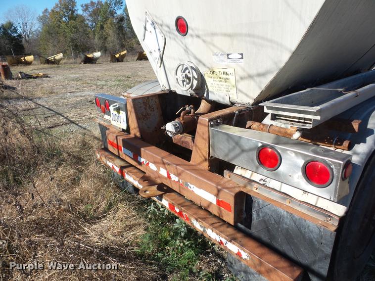 image for item BG9584 1995 Polar tank trailer