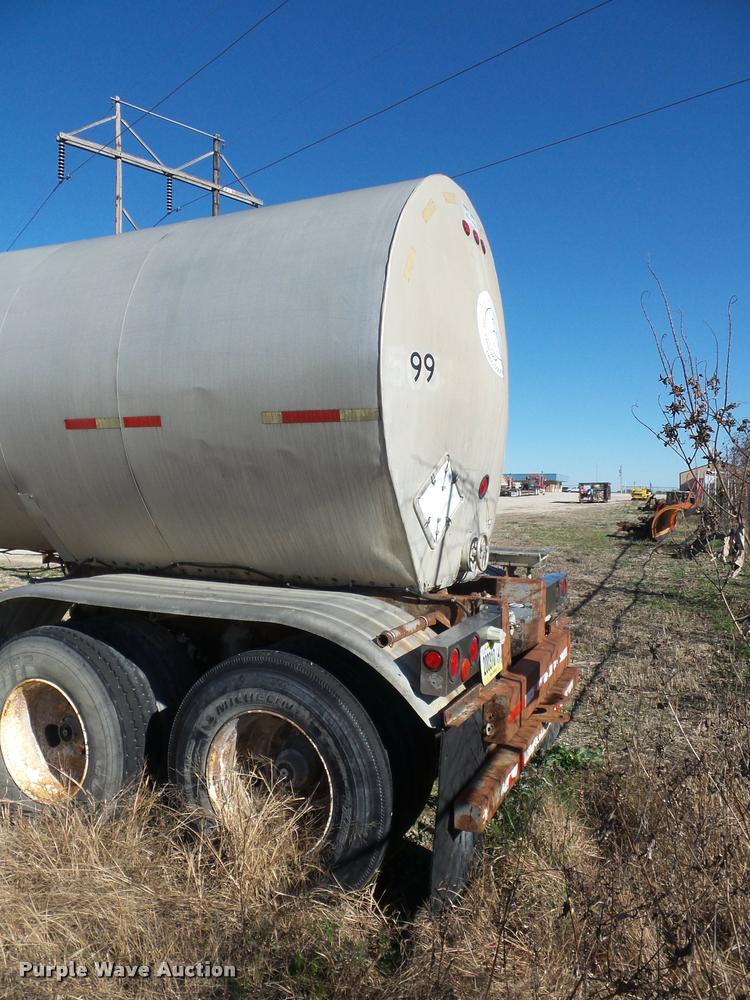 image for item BG9584 1995 Polar tank trailer