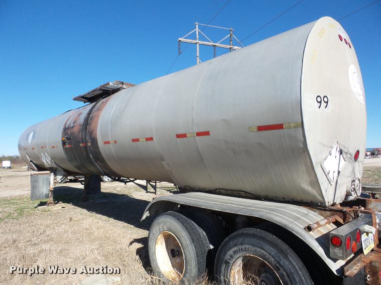 image for item BG9584 1995 Polar tank trailer