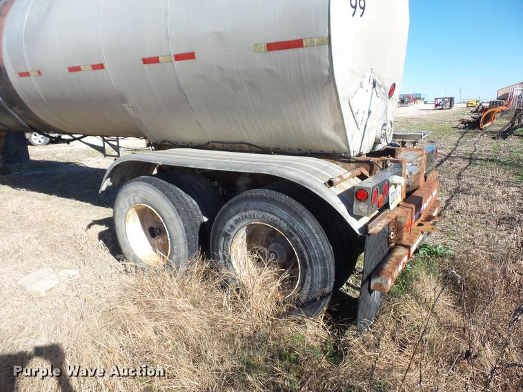image for item BG9584 1995 Polar tank trailer