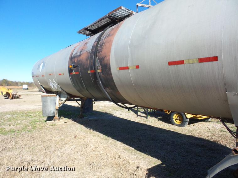 image for item BG9584 1995 Polar tank trailer