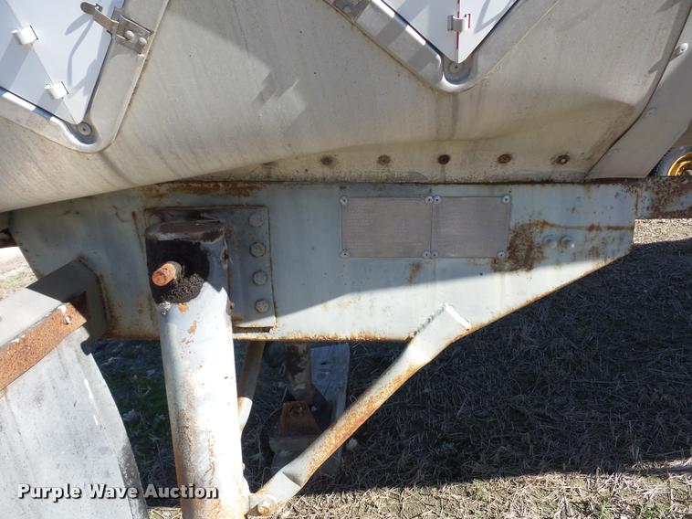 image for item BG9584 1995 Polar tank trailer