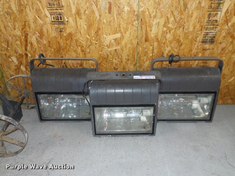 image for item BG9585 (3) outdoor lights