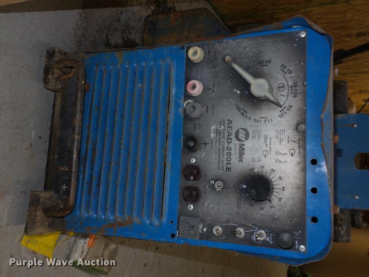 image for item BG9586 Miller AEAD-200LE welder