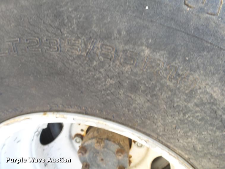 image for item BM9567 1966 Ford F350 tow truck