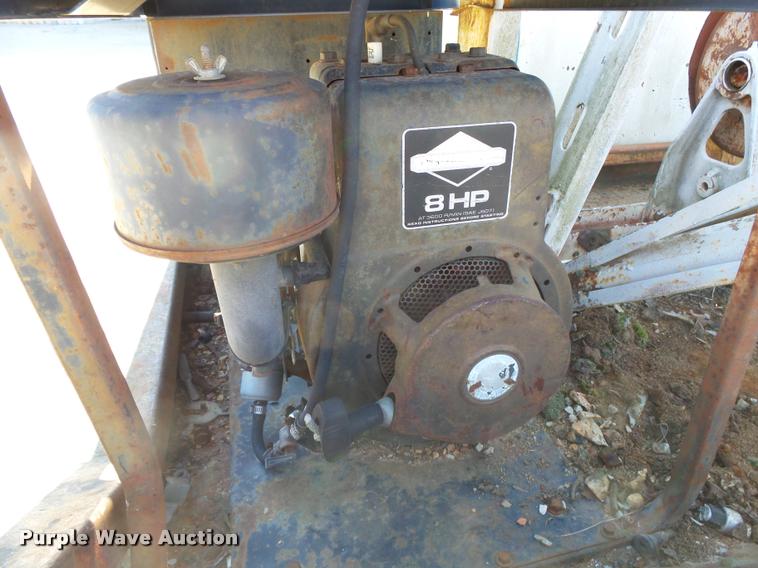 image for item BM9567 1966 Ford F350 tow truck