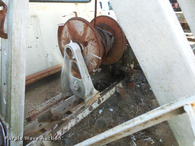 image for item BM9567 1966 Ford F350 tow truck