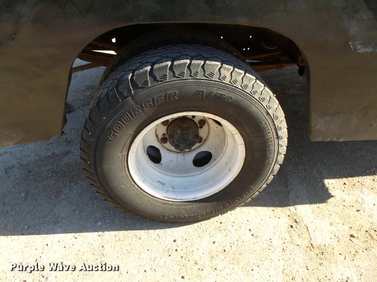 image for item BM9567 1966 Ford F350 tow truck