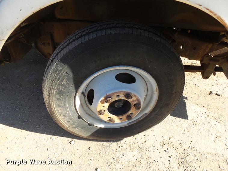 image for item BM9567 1966 Ford F350 tow truck