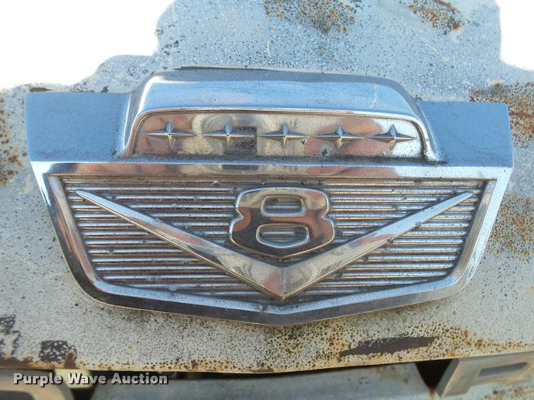 image for item BM9567 1966 Ford F350 tow truck