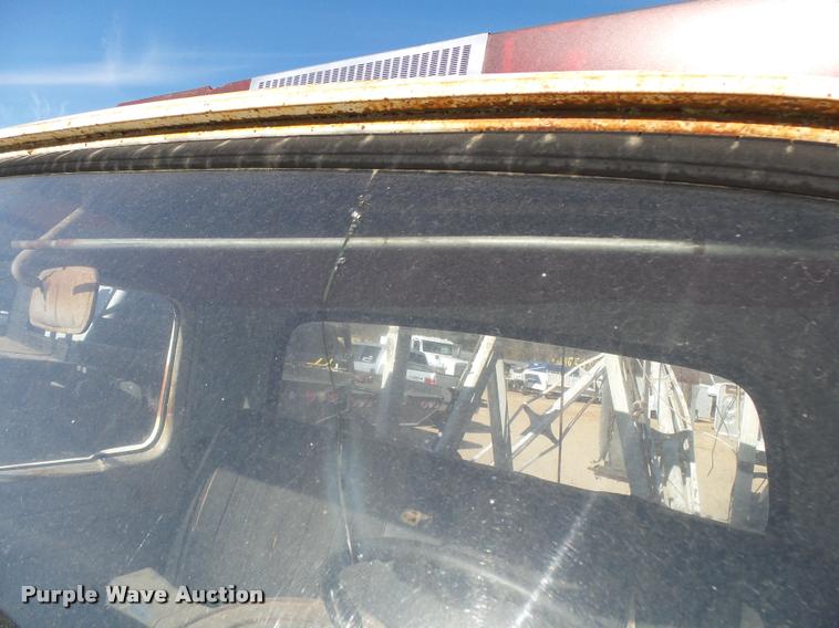 image for item BM9567 1966 Ford F350 tow truck