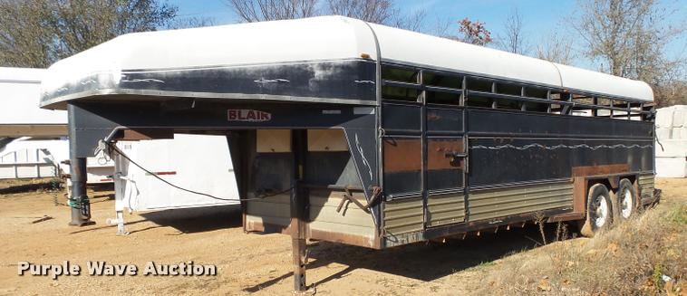 image for item BM9571 1990 Blair livestock trailer