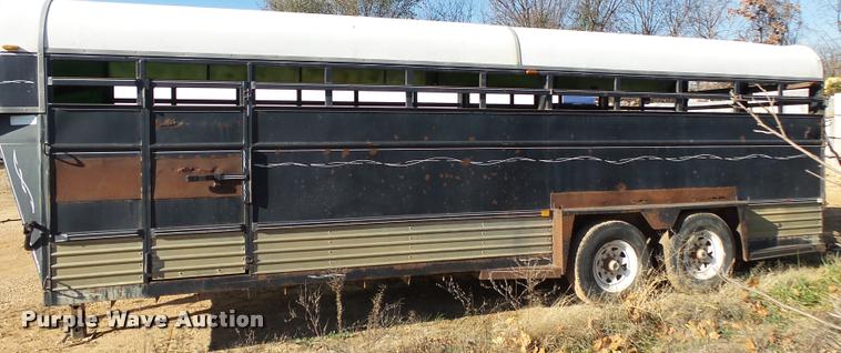 image for item BM9571 1990 Blair livestock trailer