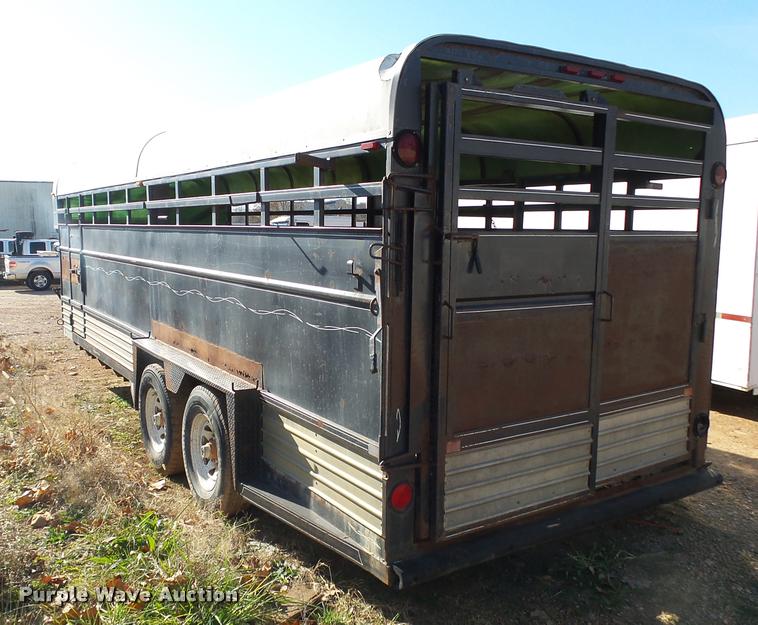 image for item BM9571 1990 Blair livestock trailer