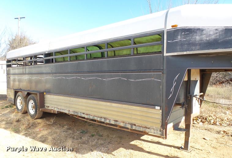 image for item BM9571 1990 Blair livestock trailer