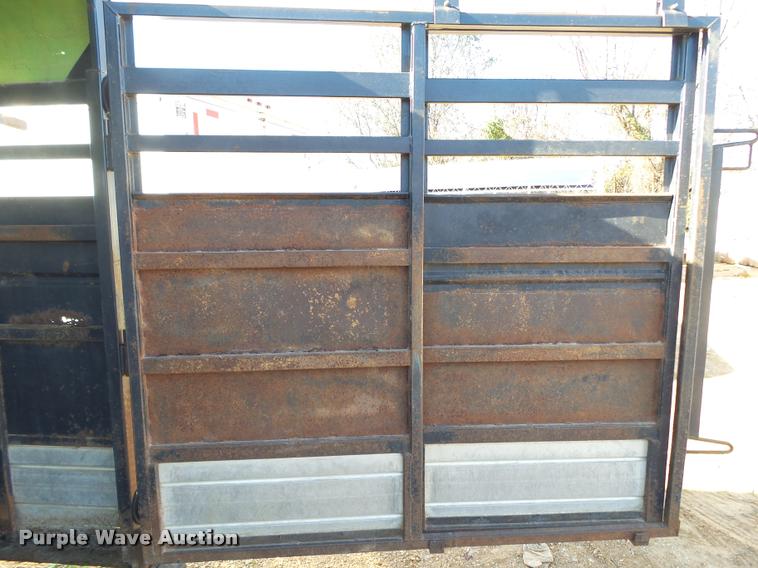 image for item BM9571 1990 Blair livestock trailer