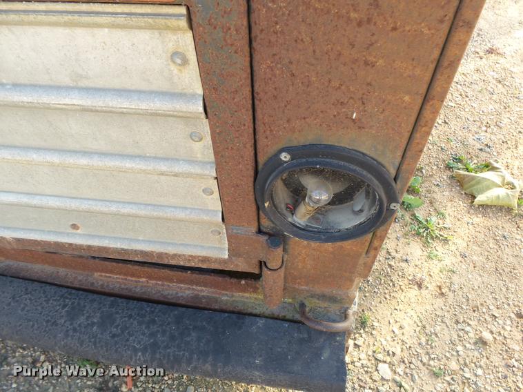 image for item BM9571 1990 Blair livestock trailer