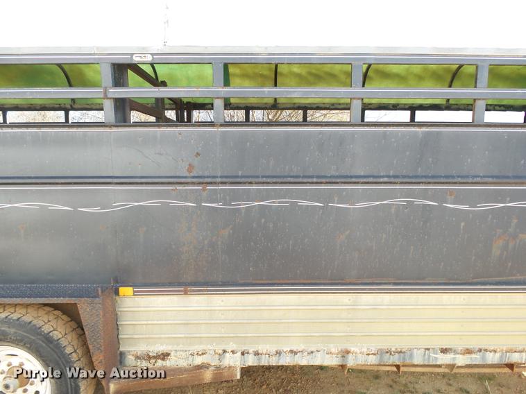 image for item BM9571 1990 Blair livestock trailer