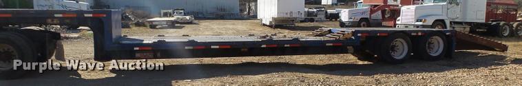 image for item BM9572 1997 Clark CPDFRT-97 double drop deck trailer