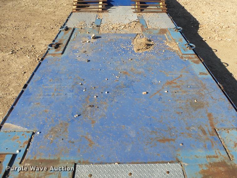 image for item BM9572 1997 Clark CPDFRT-97 double drop deck trailer