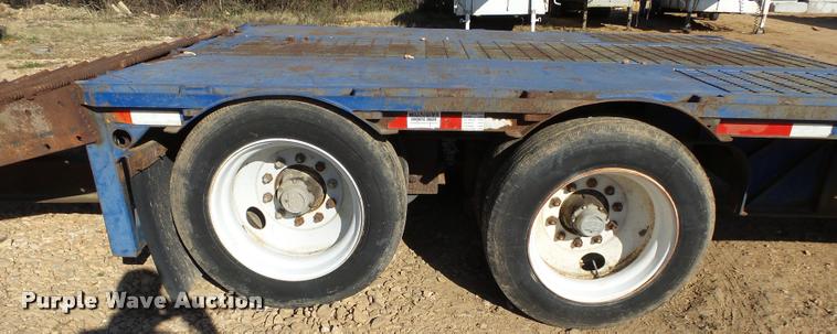 image for item BM9572 1997 Clark CPDFRT-97 double drop deck trailer