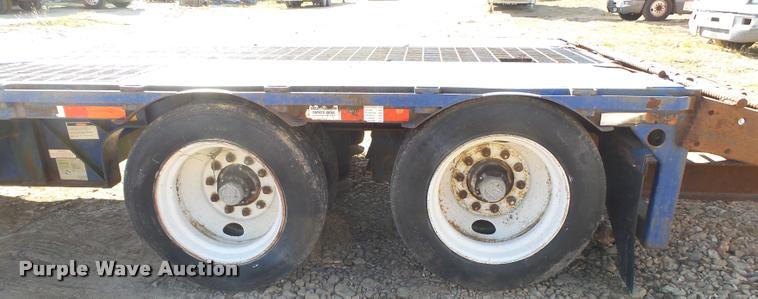 image for item BM9572 1997 Clark CPDFRT-97 double drop deck trailer