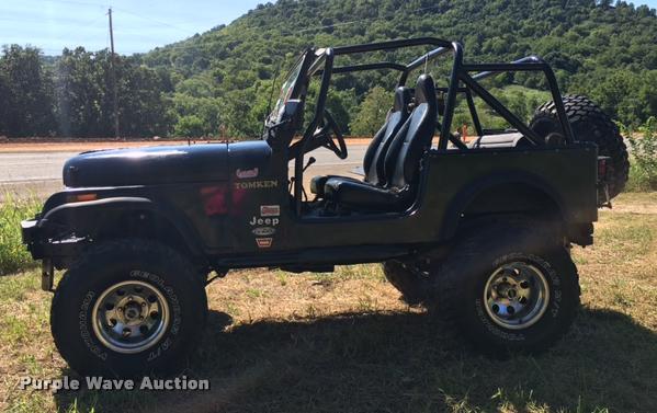 image for item BM9575 1985 Jeep CJ7 SUV