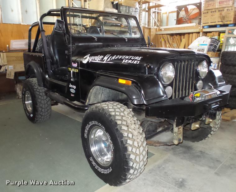 image for item BM9575 1985 Jeep CJ7 SUV