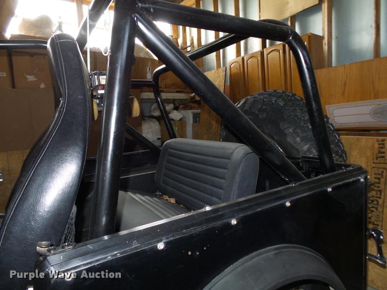 image for item BM9575 1985 Jeep CJ7 SUV