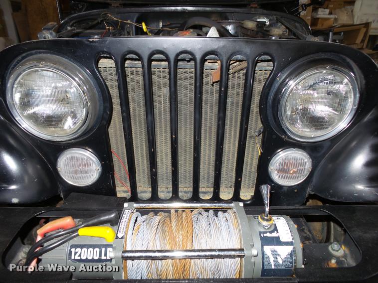 image for item BM9575 1985 Jeep CJ7 SUV