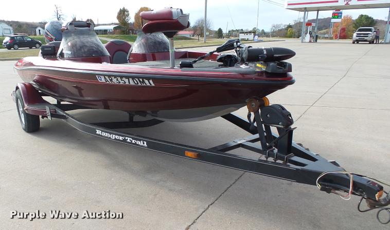 image for item BM9576 1999 Ranger R73 boat