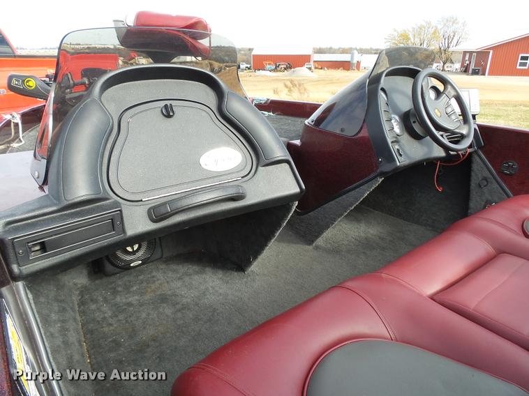 image for item BM9576 1999 Ranger R73 boat