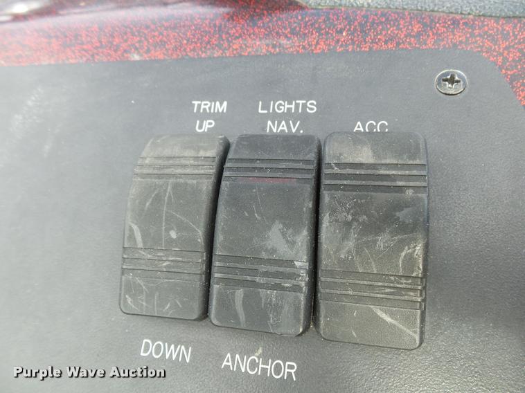 image for item BM9576 1999 Ranger R73 boat