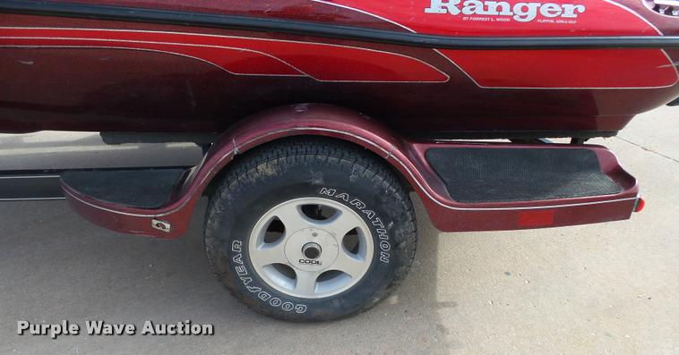 image for item BM9576 1999 Ranger R73 boat