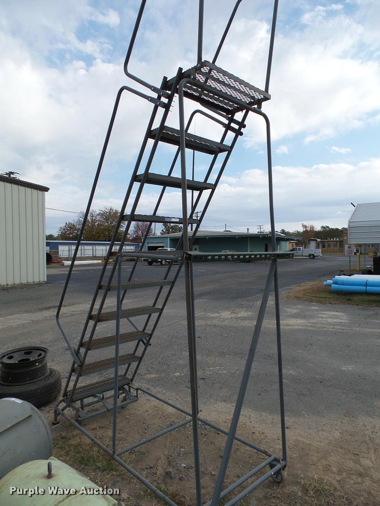 image for item BM9605 Ballymore step ladder