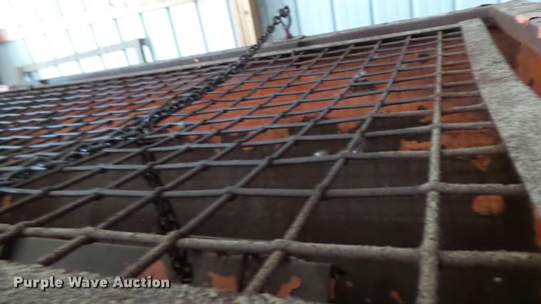 image for item BU9127 Swenson v-box spreader