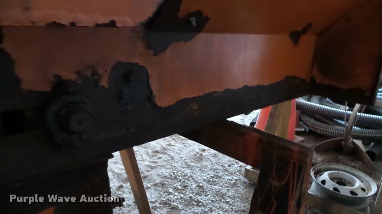 image for item BU9127 Swenson v-box spreader